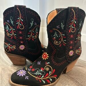 Dingo Black Embroidered Suede Ankle Boots